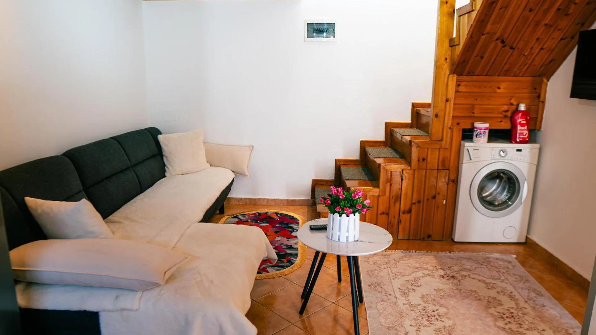 Apartment Antigona Gjirokastër